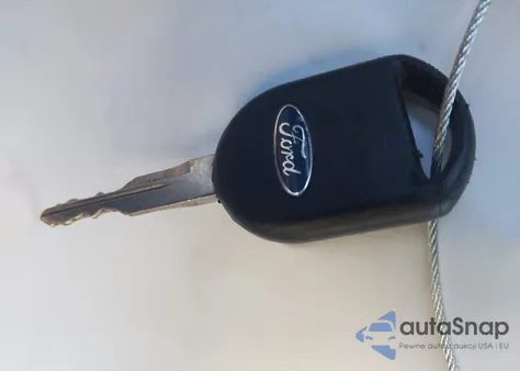 2002 Ford Taurus Ses z USA, uszkodzony, nr VIN 1FAFP55S82G282353